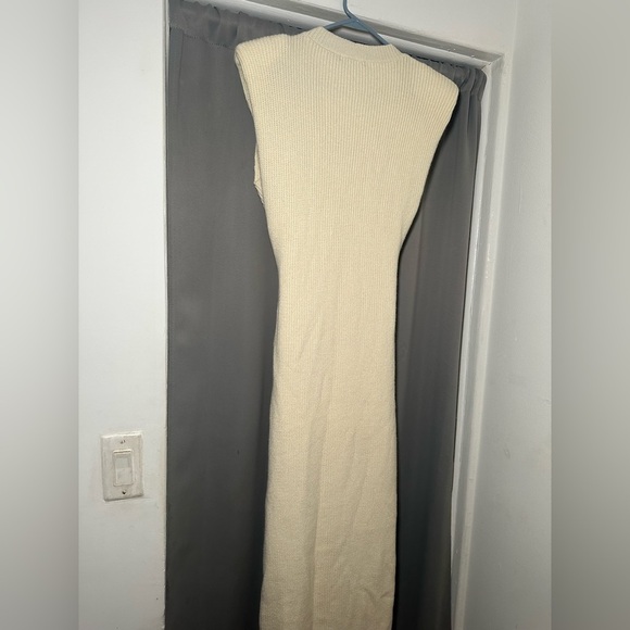JLUXLABEL Ivory Ribbed Knit Side Slit Maxi  Sweater Dress Size M - Picture 12 of 15